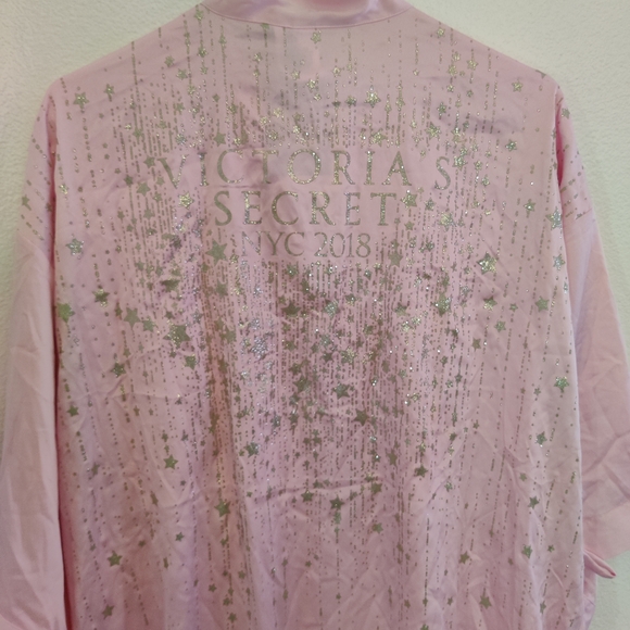 Victoria's Secret Pink Robe - Picture 3 of 5